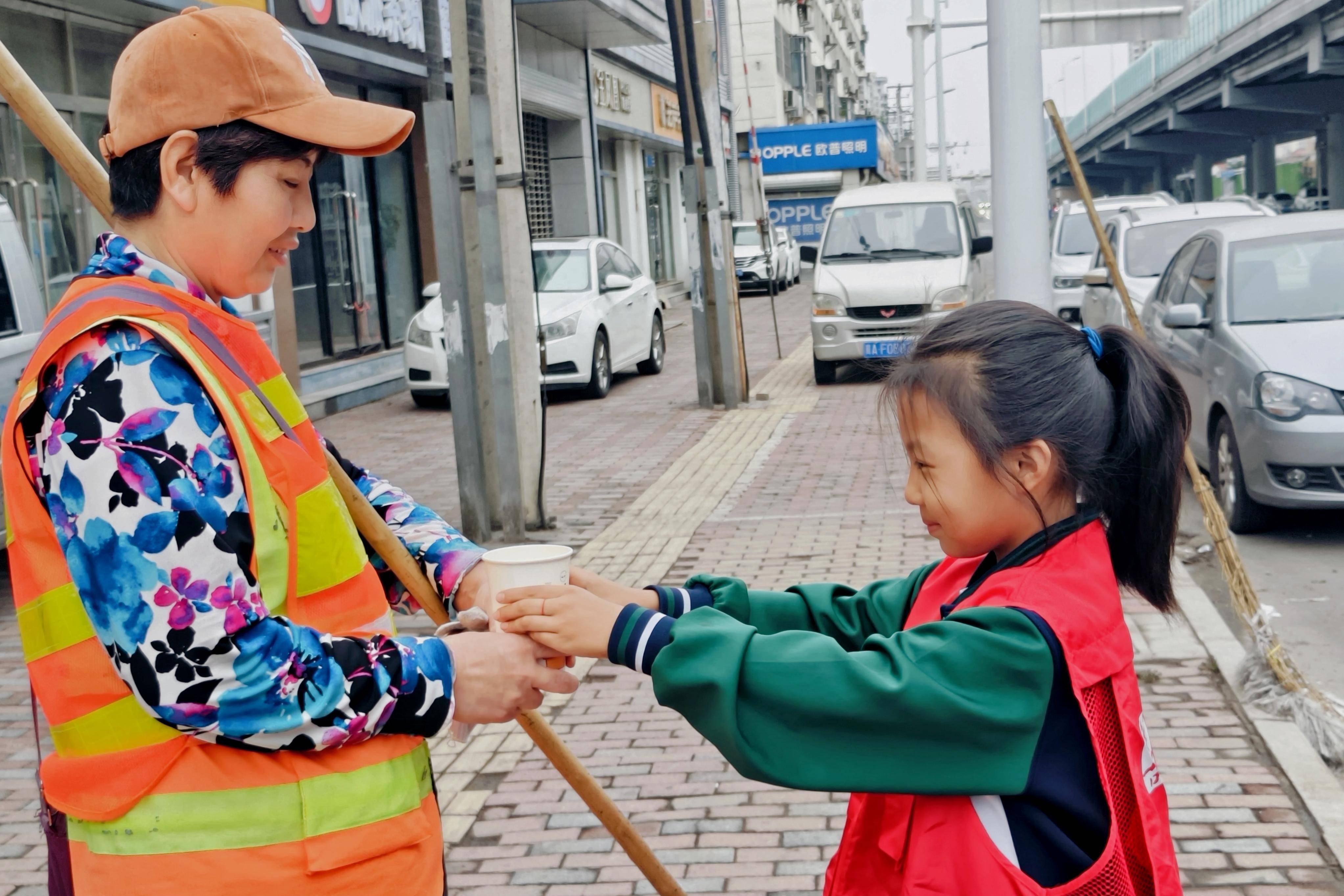 🌸【2024澳门新资料大全免费】🌸-更方便、更优质、更暖心！常熟市沙家浜镇苏南村开展“相约十五”公益集市便民服务活动