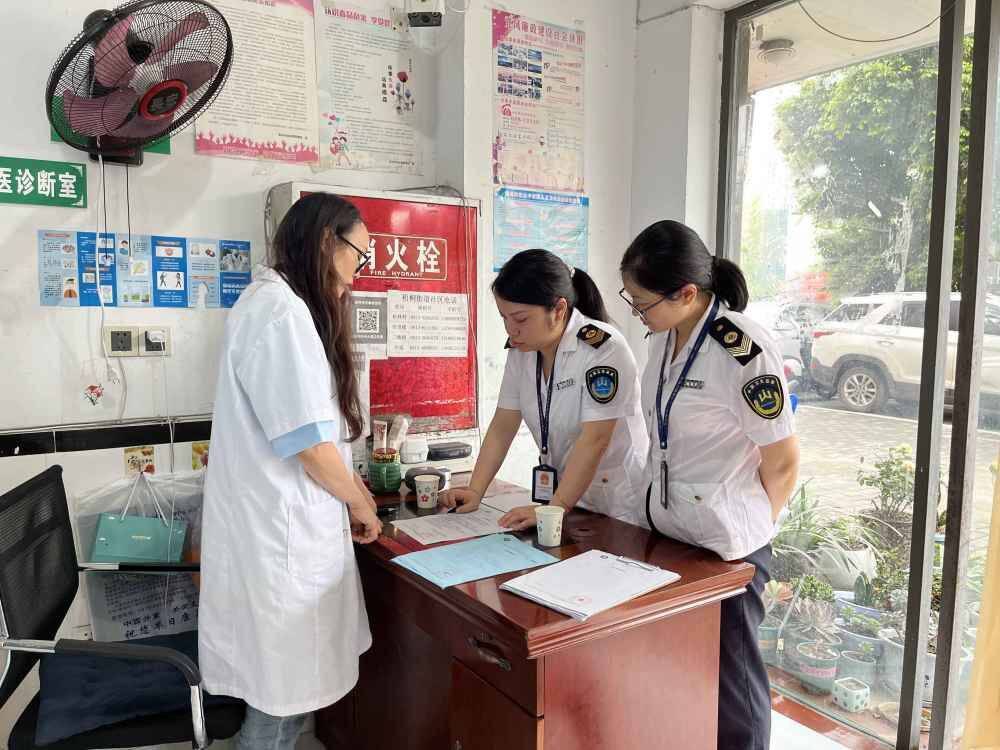 小米：新澳门内部资料精准大全-为了宝宝健康，下面8种婴幼儿奶粉不要买  第1张