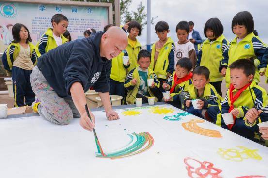 新浪：2024澳门天天开好彩大全-【助残日】公益福彩，为残疾人打开希望之窗