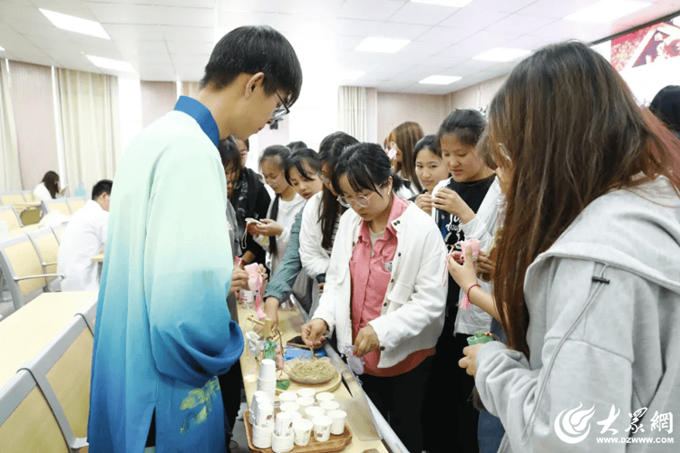 🌸【管家婆一肖一码100%准确】🌸-“脆皮”大学生？没关系，这份指南说清楚了｜健康总动员  第3张