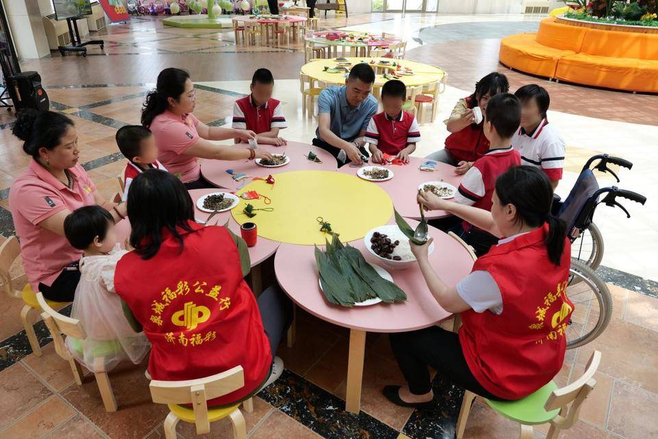 🌸【二四六香港管家婆期期准资料大全】🌸-为乡村孩子开设多彩艺术课程，思瑞传媒参观调研公益少年宫