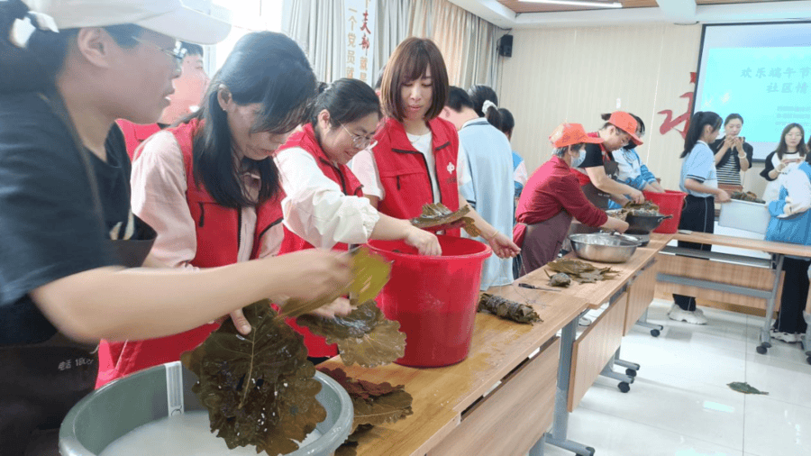 🌸【新澳门一码一肖100精确】🌸-东莞两岸同胞响应“世界献血者日”号召，参与献血公益  第2张