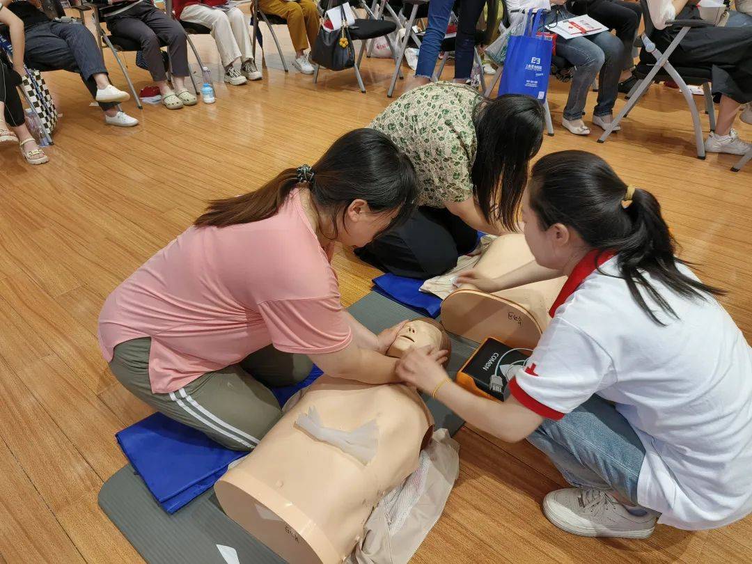 🌸【澳门一肖一码100准免费资料】🌸-【乐柠News】科学测检 健康成长--乐柠幼儿园学期初体能测试及健康体检  第2张