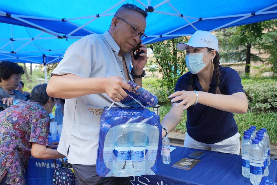 🌸【2024澳门资料大全免费】🌸-【深圳特区报】协力共筑深圳爱心之城慈善之城公益之城  第3张