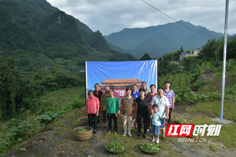 🌸【2024澳门天天开好彩大全】🌸-公益理发、政策宣传......这场公益服务巡游便民又暖心  第3张