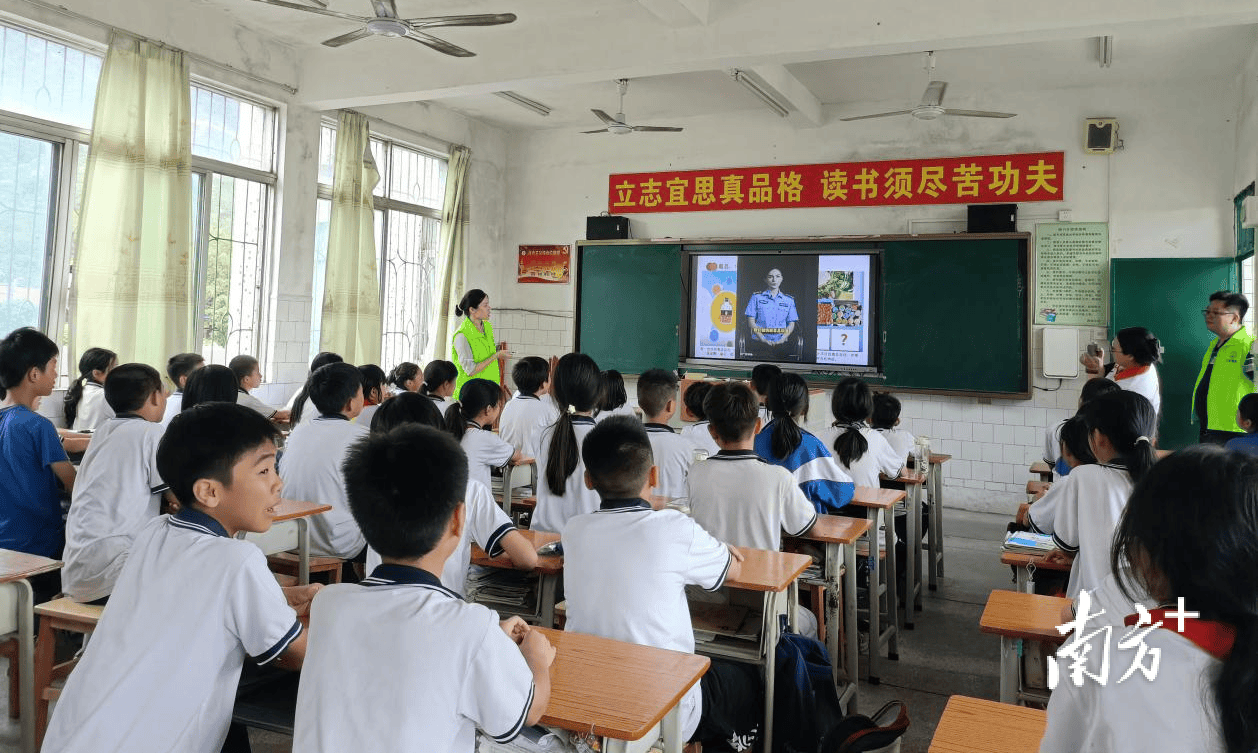 🌸【2024澳门特马今晚开奖】🌸-瓜州县四举措完善关爱体系护航学生健康成长  第3张