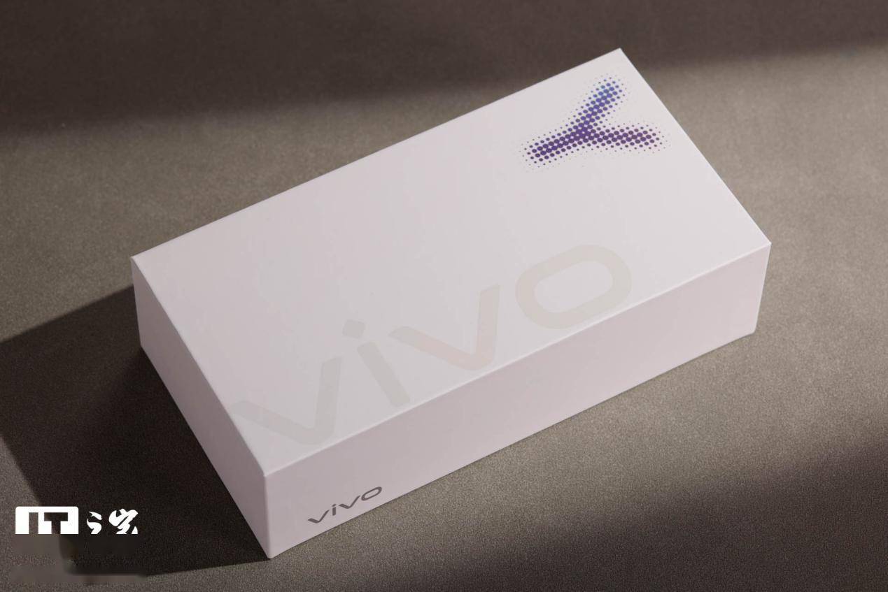 🌸【2024澳门资料大全免费】🌸-颜值超高的轻薄长续航手机！vivo Y300 Pro正式开售  第1张