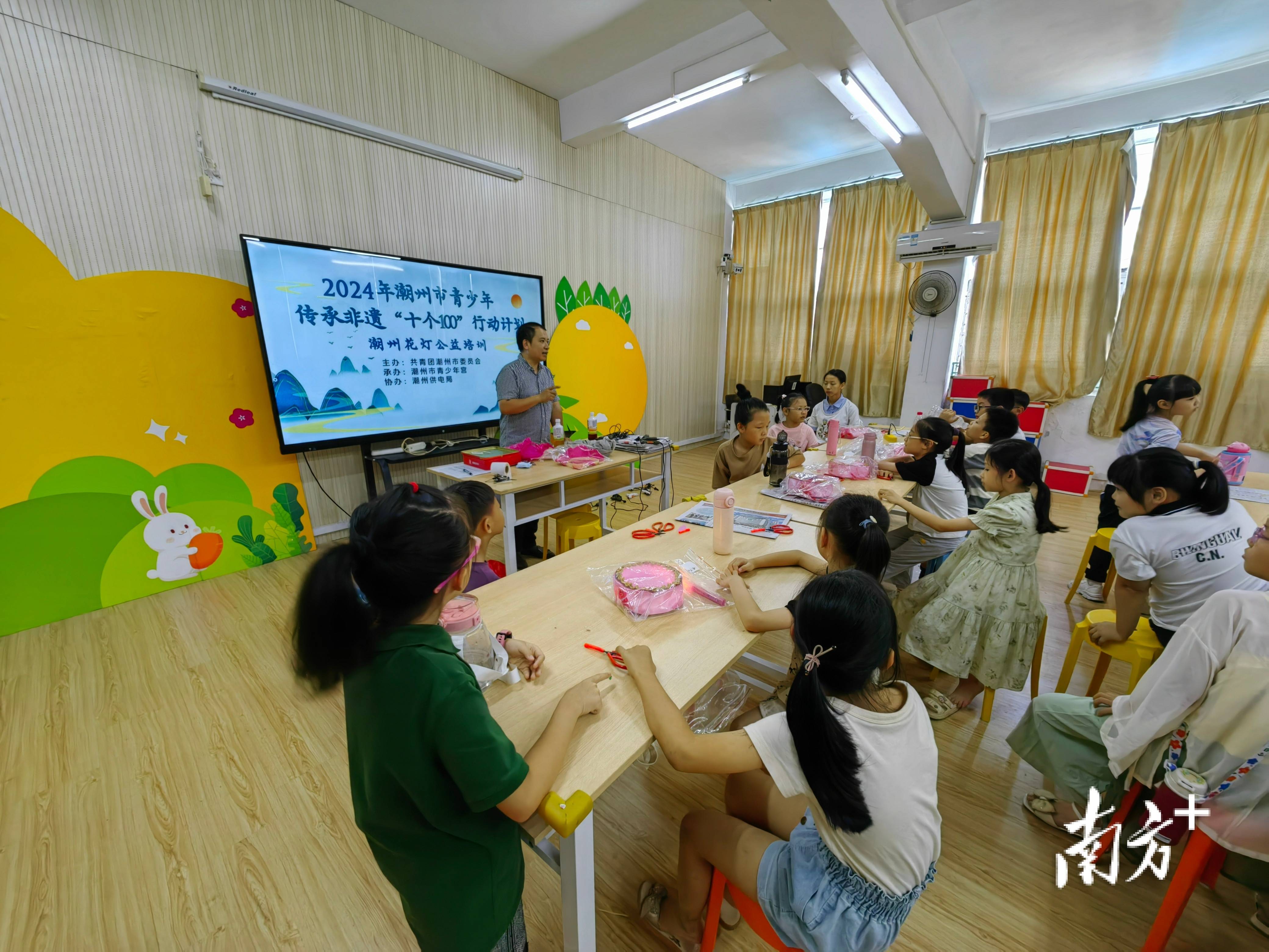 🌸【澳门最难一肖一码一码】🌸-民建成都市委会成立公益讲师团  第2张