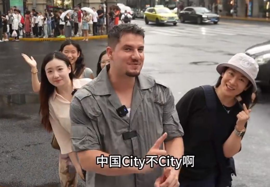 “City不City”啥意思？：保保熊的中国之旅与网络的魔力